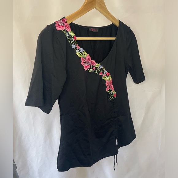 Opera Floral Detailing T-Shirt - Picture 4 of 5